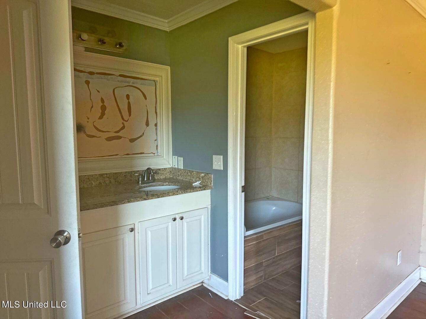 861 McCluer Road Jackson, MS 39212 - Photo 15 of 37 78-Mar 18 2024 06_08pm-UYuJ