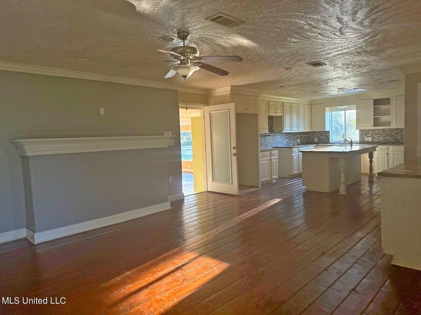 861 McCluer Road Jackson, MS 39212 - Photo 17 of 37 93-Mar 18 2024 06_08pm-M5om