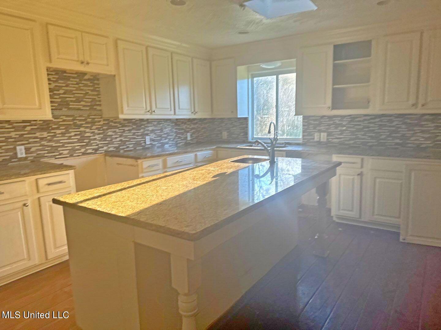 861 McCluer Road Jackson, MS 39212 - Photo 25 of 37 159-Mar 18 2024 06_11pm-8BXu