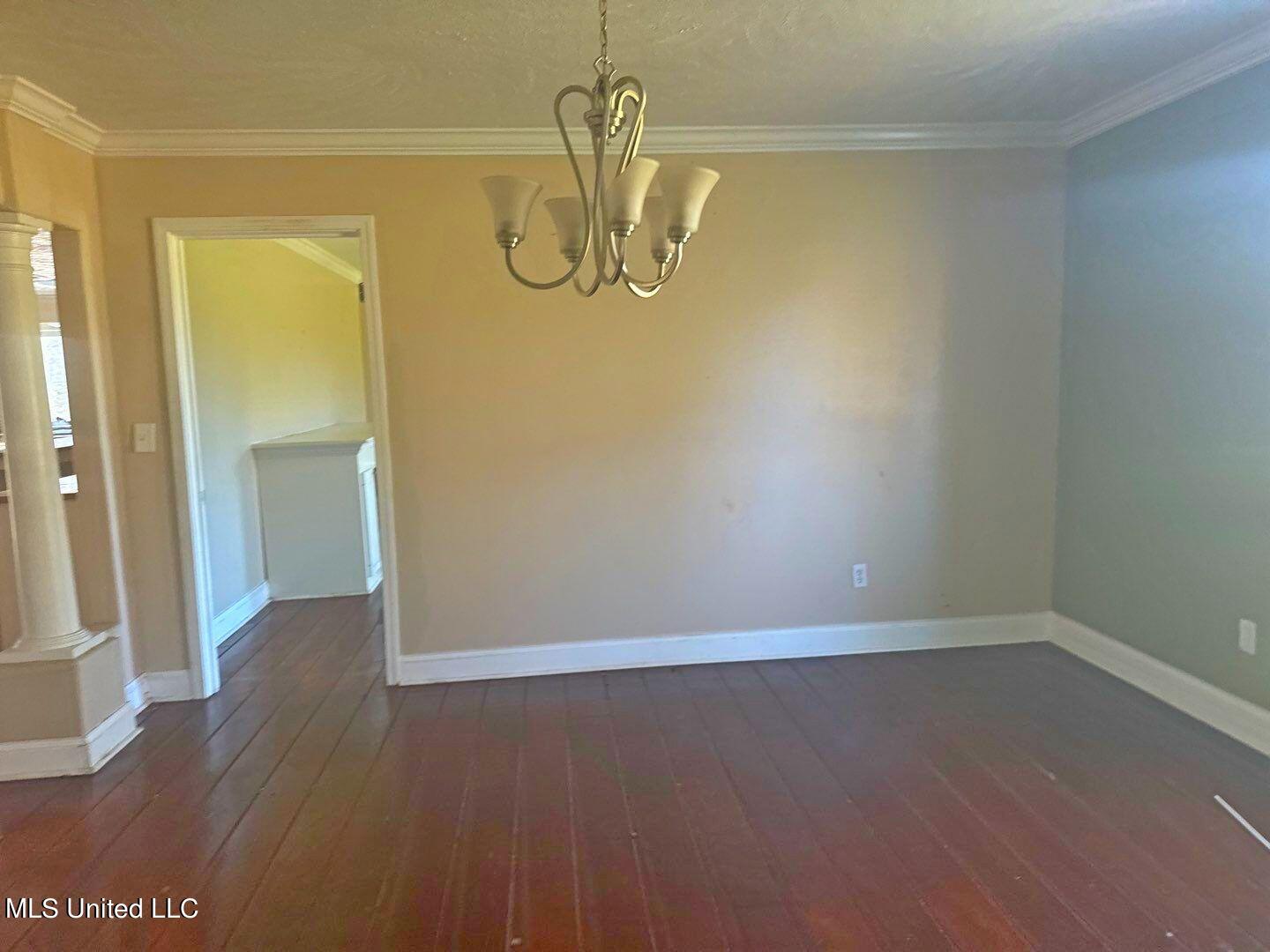 861 McCluer Road Jackson, MS 39212 - Photo 3 of 37 24-Mar 18 2024 06_06pm-G6cc