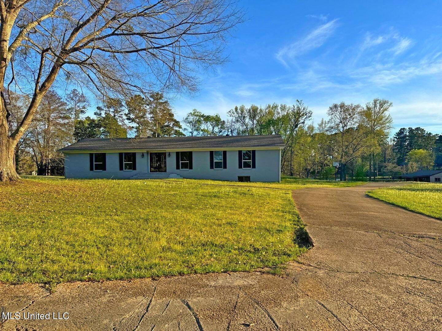 861 McCluer Road Jackson, MS 39212 - Photo 37 of 37 253-Mar 18 2024 06_15pm-wQow