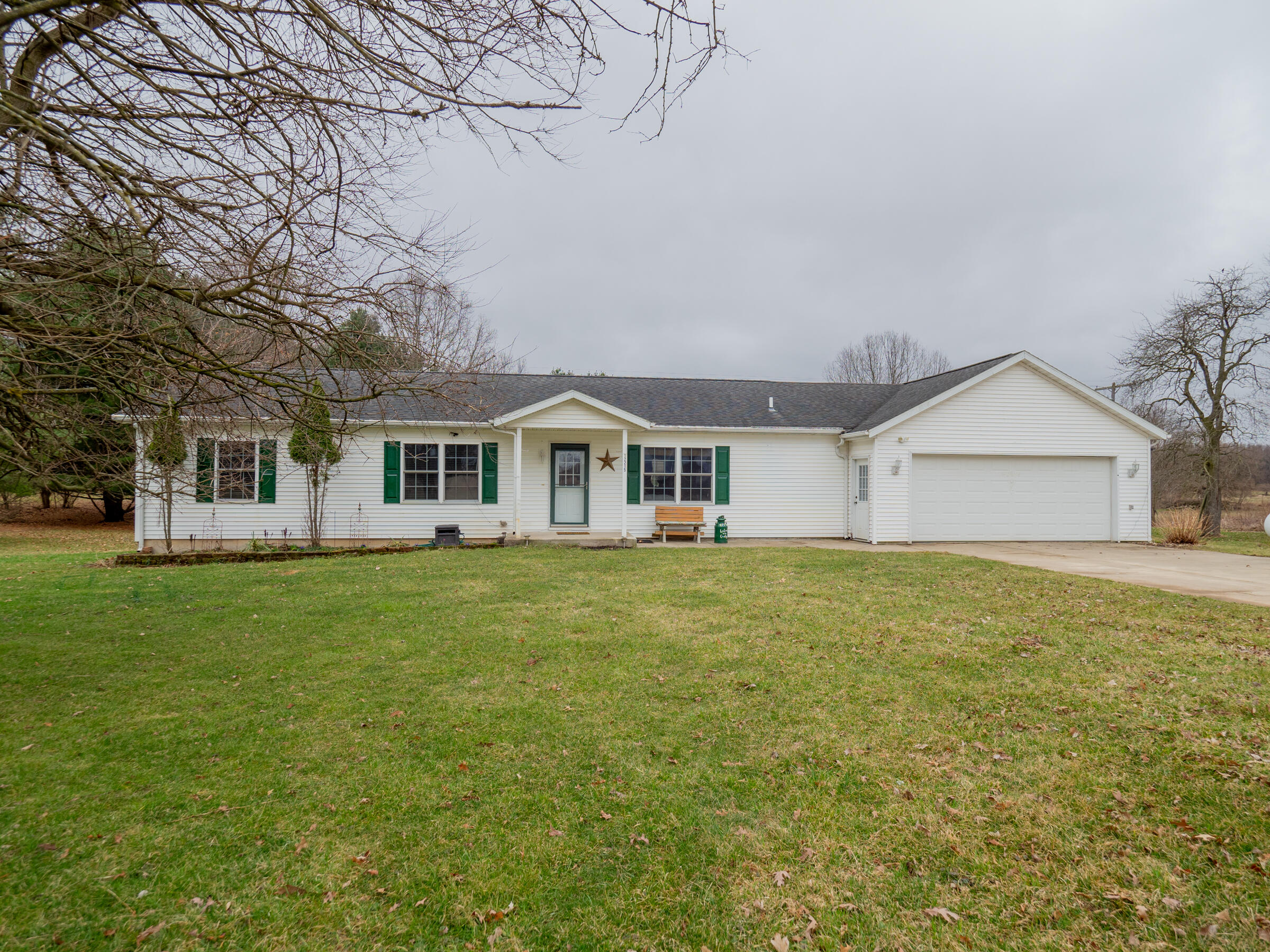 12215 Crum Road Plainwell, MI 49080 - Photo 1 of 36 12215 Crum Rd-101