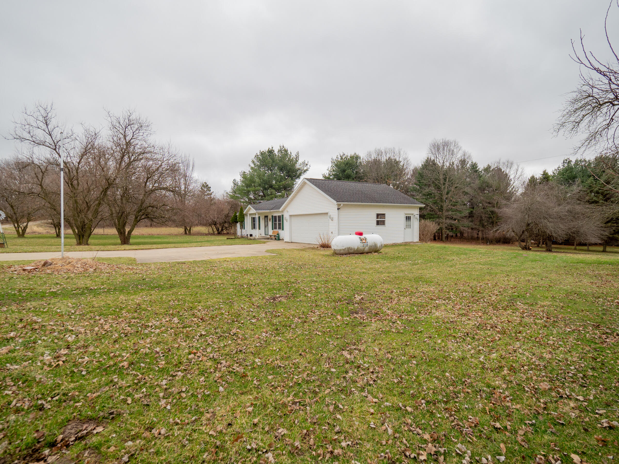 12215 Crum Road Plainwell, MI 49080 - Photo 36 of 36 12215 Crum Rd-136