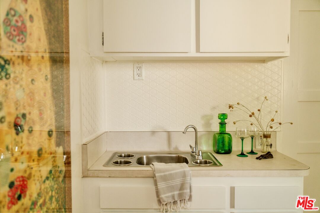 3325 Lowry Road Los Angeles, CA 90027 - Photo 30 of 73