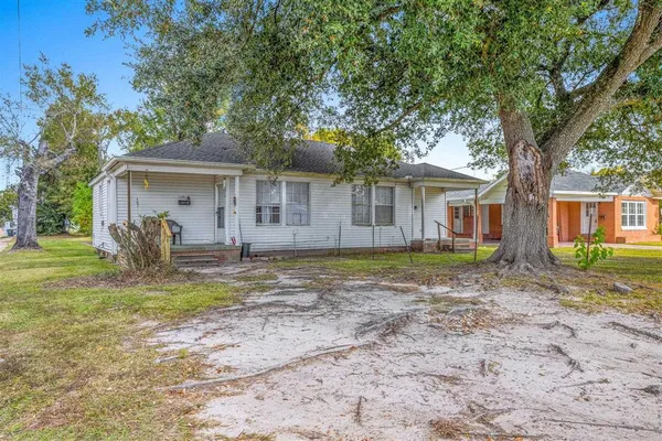 $127,000 | 1101 Oklahoma Street, Lake Charles, LA 70607