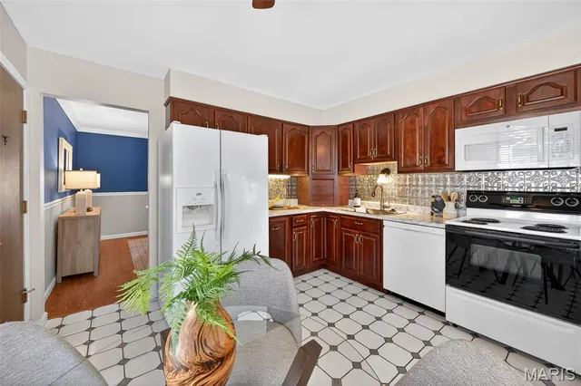 $450,000 | 618 Running Creek Drive, Ballwin, MO 63021