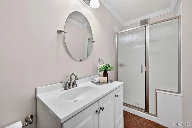 $450,000 | 618 Running Creek Drive, Ballwin, MO 63021