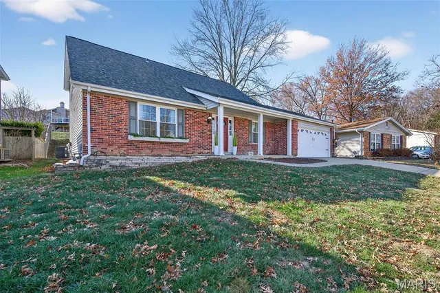 $450,000 | 618 Running Creek Drive, Ballwin, MO 63021