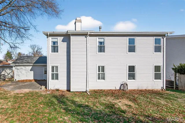 $450,000 | 618 Running Creek Drive, Ballwin, MO 63021