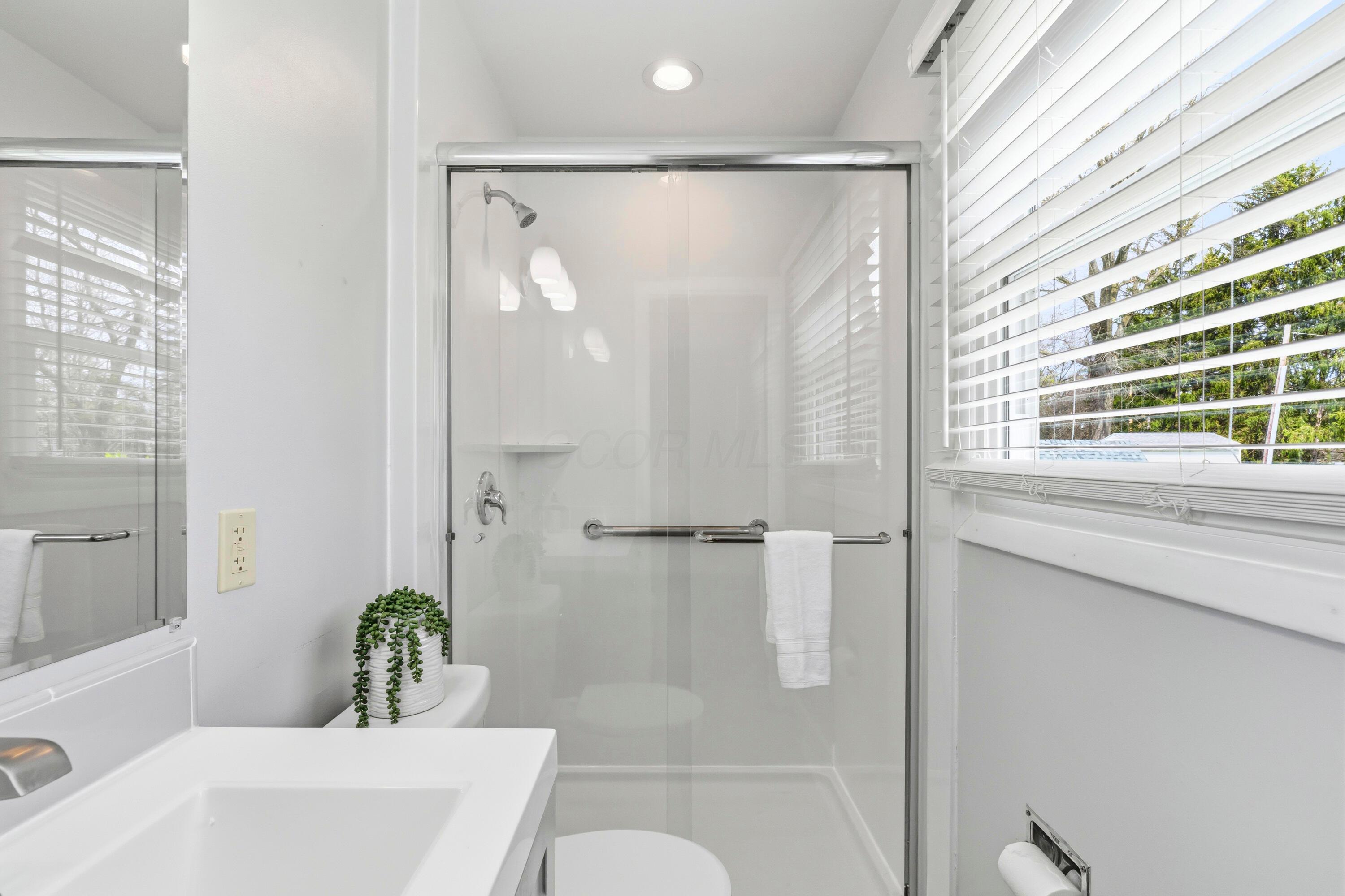 784 Noe Bixby Road Columbus, OH 43213 - Photo 21 of 39 .