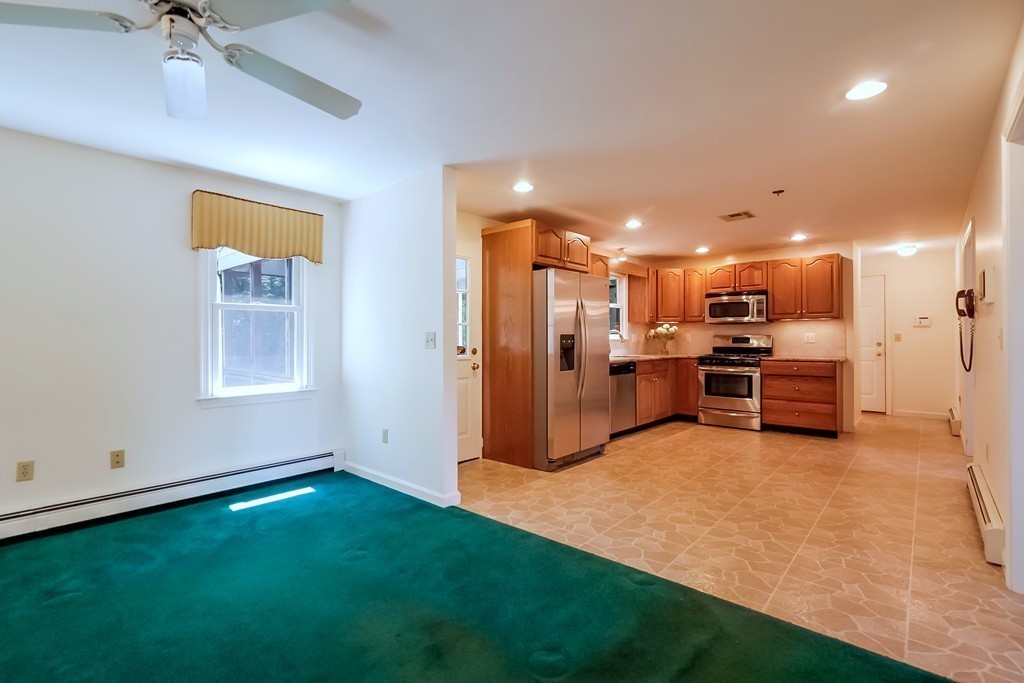13 Henrys Path Upton, MA 01568 - Photo 7 of 21 Gallery Image 7