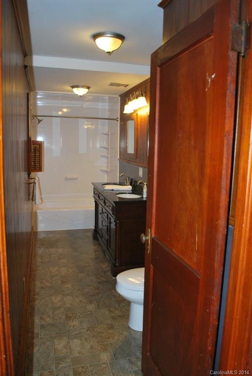 7122 Tuckaseegee Road, Unit 20 Charlotte, NC 28214 - Photo 8 of 20 Gallery Image 8