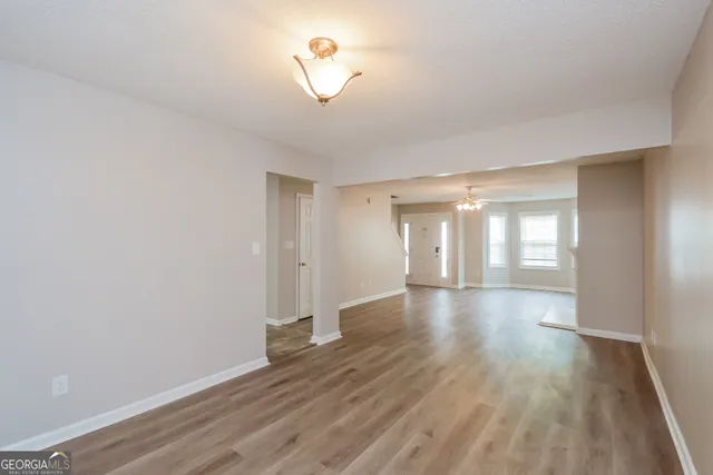 a view of livingroom with hardwood