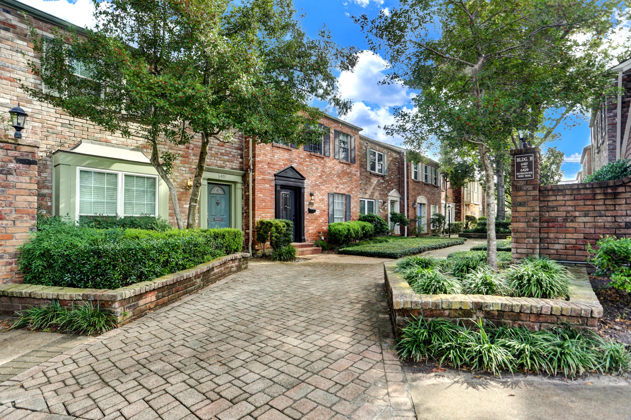 6403 Burgoyne Road, Unit 7 Houston, TX 77057 - Photo 3 of 34