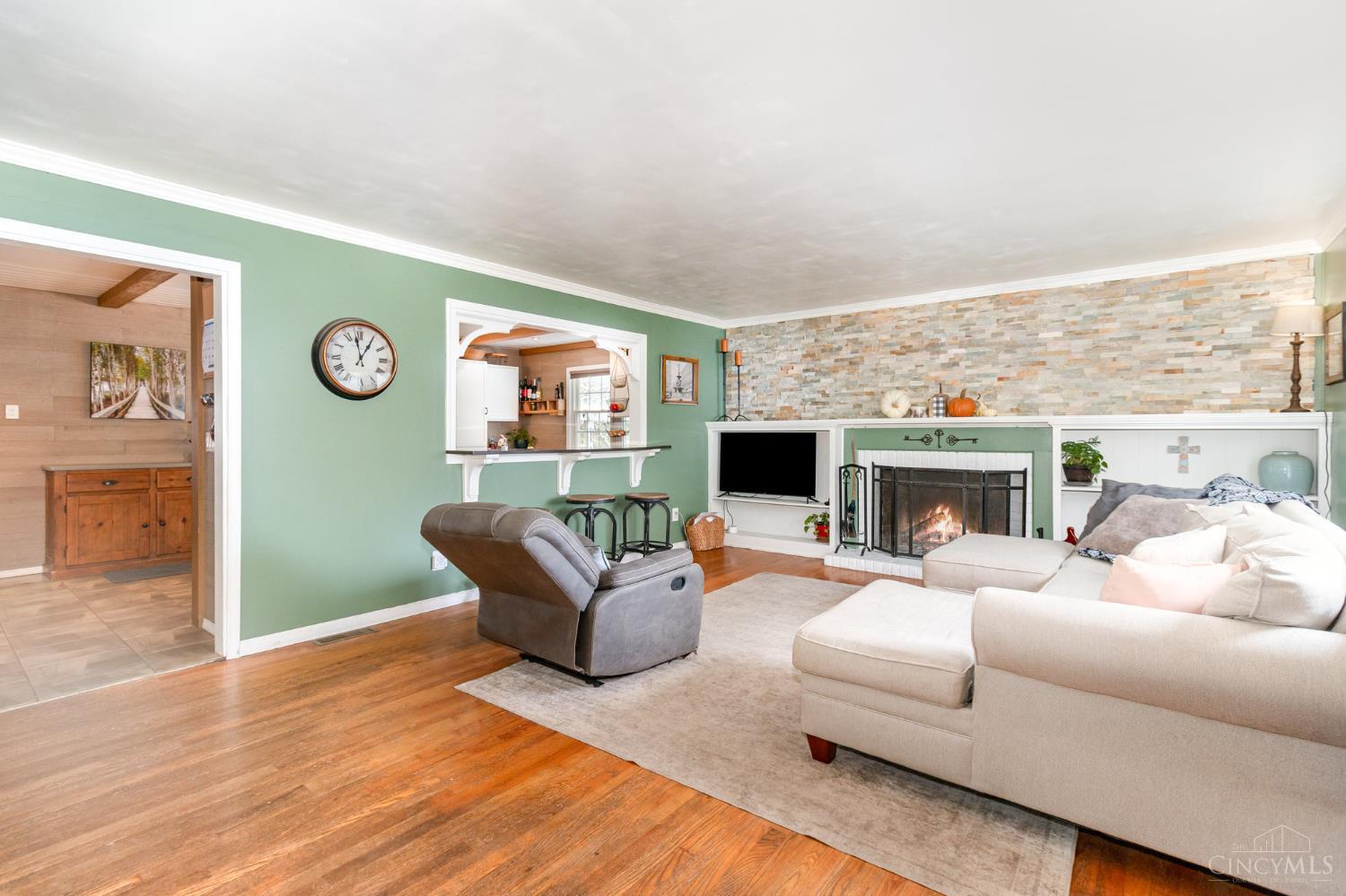 5160 Jessup Road Cincinnati, OH 45247 - Photo 4 of 32 Gallery Image 4