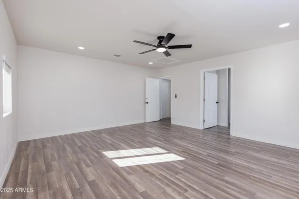 $6,500 | 2936 West Michelle Drive, Phoenix, AZ 85053