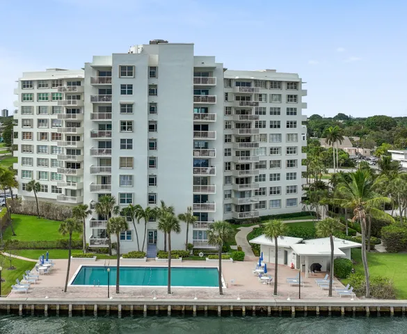 $3,200 | 2600 North Flagler Drive, Unit 311, West Palm Beach, FL 33407