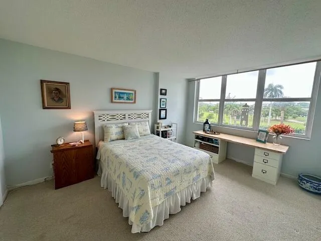 $3,200 | 2600 North Flagler Drive, Unit 311, West Palm Beach, FL 33407