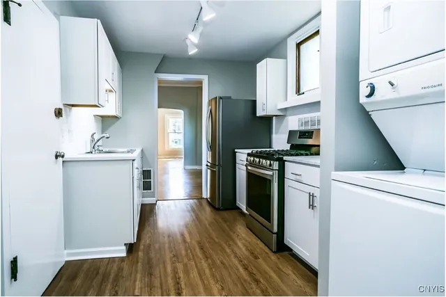 $365,000 | 510 Greenwood Place, Unit 12, Syracuse, NY 13210