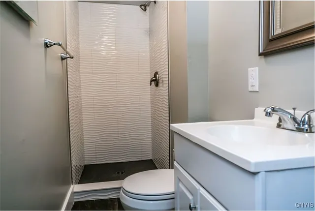 $365,000 | 510 Greenwood Place, Unit 12, Syracuse, NY 13210