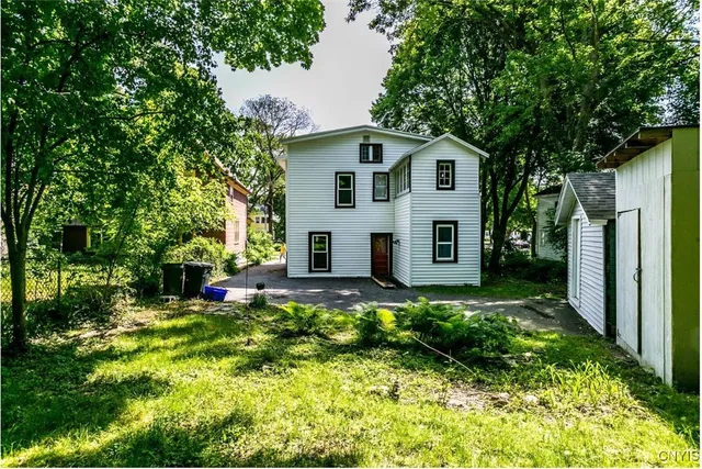 $365,000 | 510 Greenwood Place, Unit 12, Syracuse, NY 13210