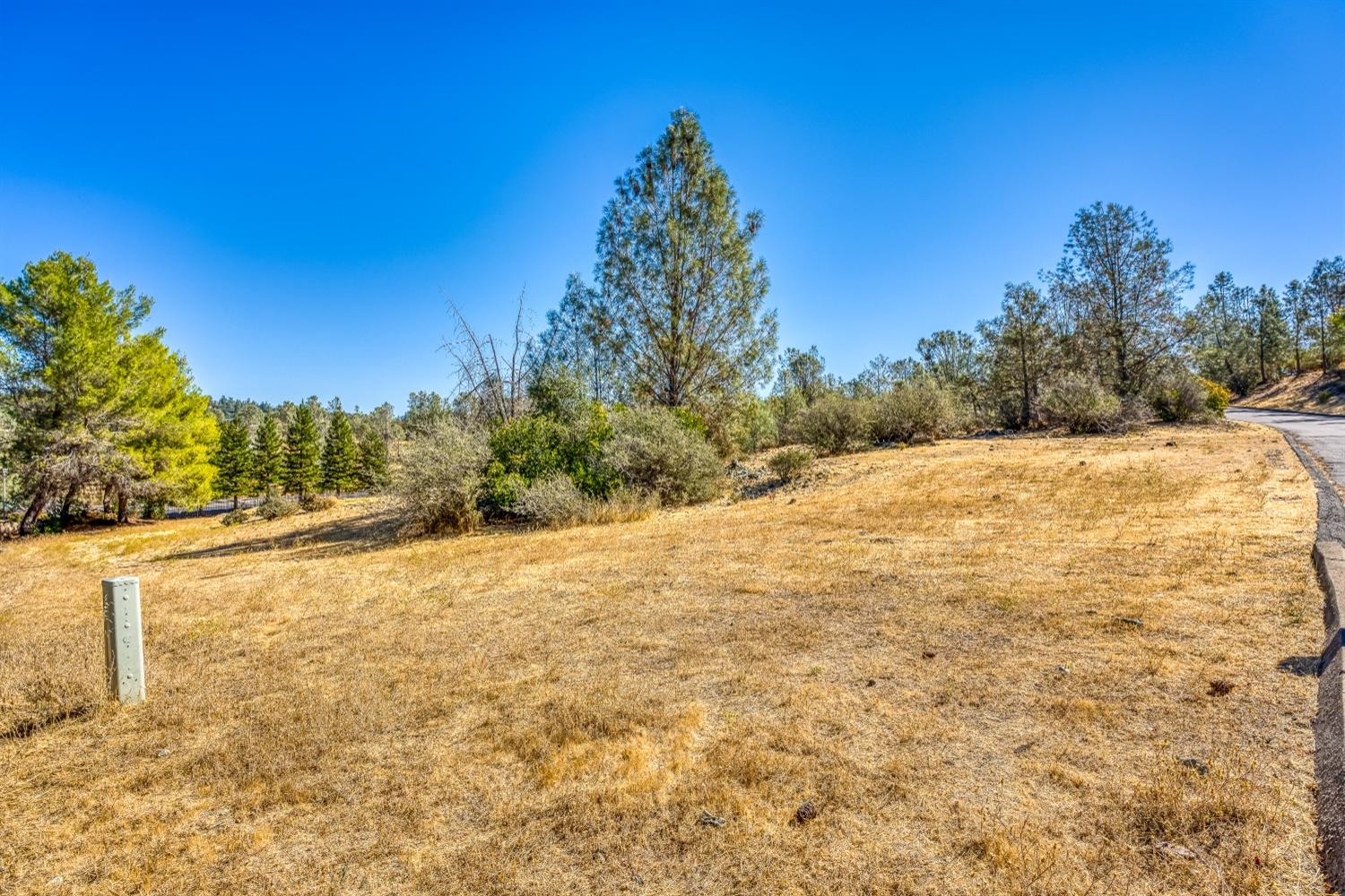 12959 Windsong Court, Auburn, CA 95602 Compass
