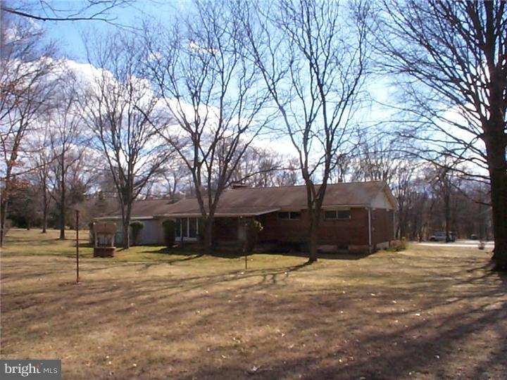 2209 Schultz Road Lansdale, PA 19446 - Photo 3 of 12 Exterior Back