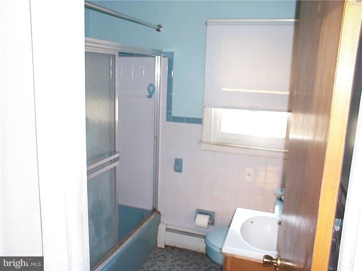 2209 Schultz Road Lansdale, PA 19446 - Photo 9 of 12 Bathroom
