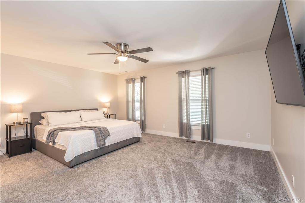 2220 Westover Road Hickory, NC 28602 - Photo 25 of 42 Gallery Image 25