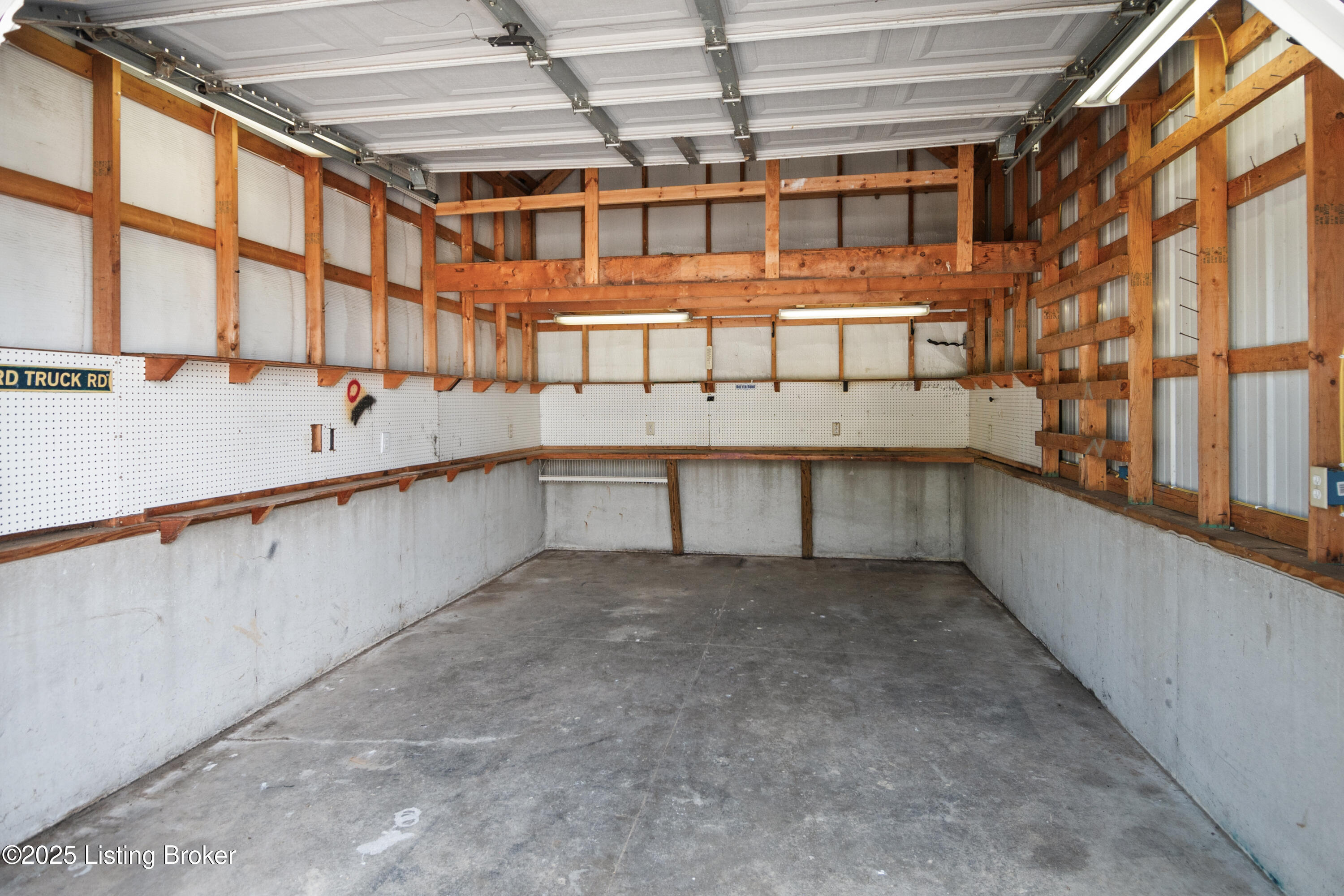 722 Old Bloomfield Road Bardstown, KY 40004 - Photo 58 of 74 722OldBloomfieldRd-54