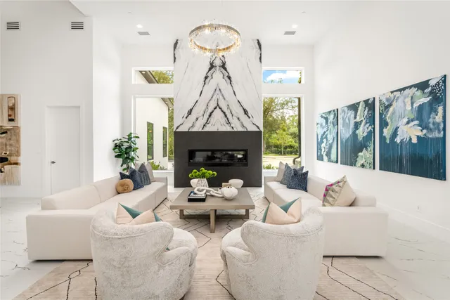 $5,700,000 | 625 Piney Point Road, Houston, TX 77024