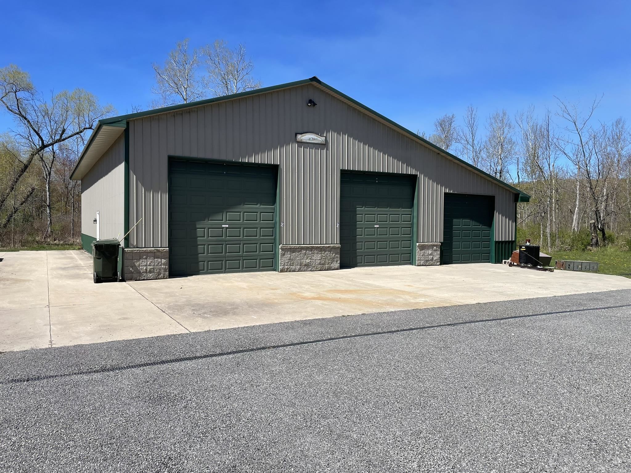 2376 River Road Frankfort, MI 49635 - Photo 2 of 34 1948464-115b0fab-a3be-4847-8014-02ad1a315423.JPG