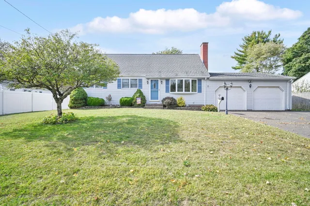 a house that has garden