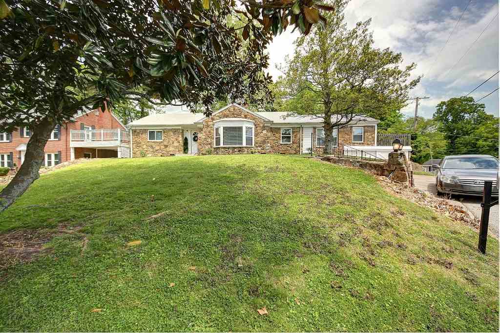518 Ridgewood Road Huntington, WV 25701 - Photo 2 of 32 Gallery Image 2