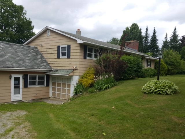 101 Puddingstone Road Pownal, VT 05261 - Photo 3 of 24