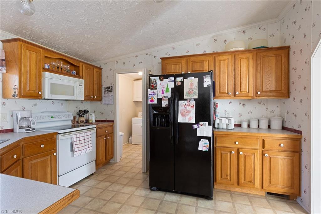 3051 Altamahaw Union Ridge Road Burlington, NC 27217 - Photo 12 of 29 Gallery Image 12