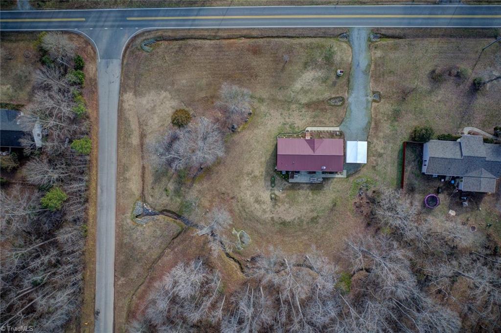3051 Altamahaw Union Ridge Road Burlington, NC 27217 - Photo 28 of 29 Gallery Image 28