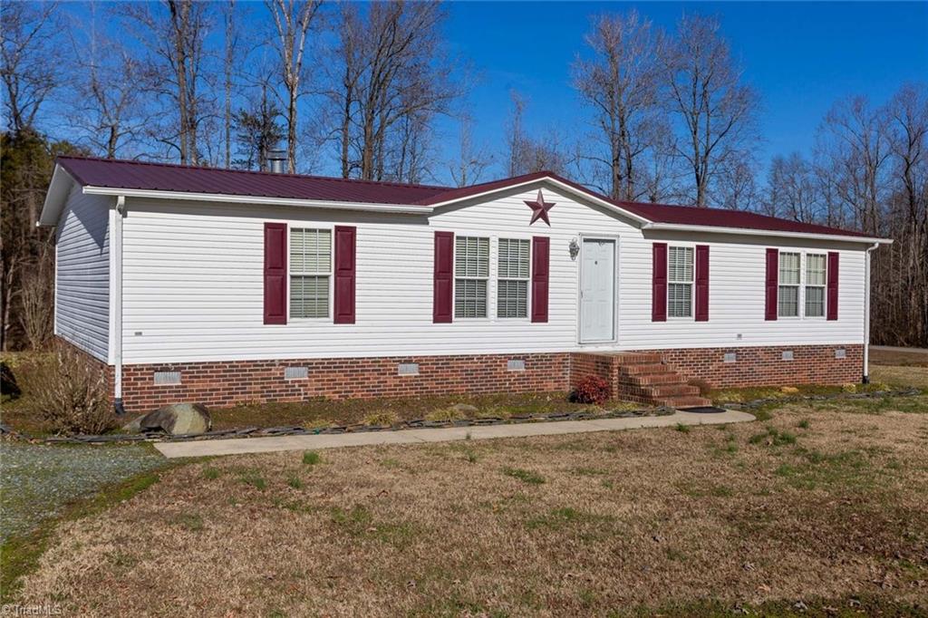 3051 Altamahaw Union Ridge Road Burlington, NC 27217 - Photo 4 of 29 Gallery Image 4
