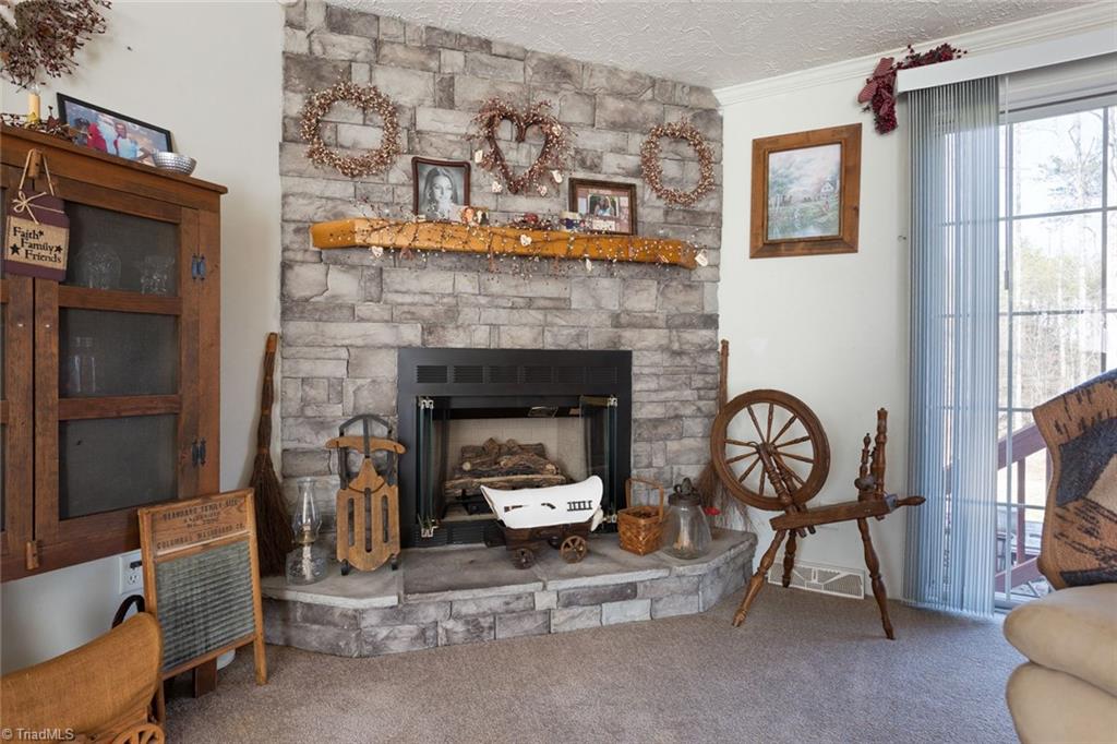 3051 Altamahaw Union Ridge Road Burlington, NC 27217 - Photo 7 of 29 Gallery Image 7