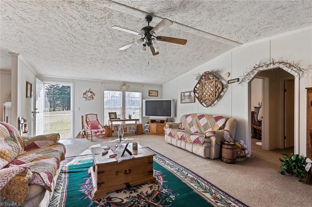 3051 Altamahaw Union Ridge Road Burlington, NC 27217 - Photo 8 of 29 Gallery Image 8
