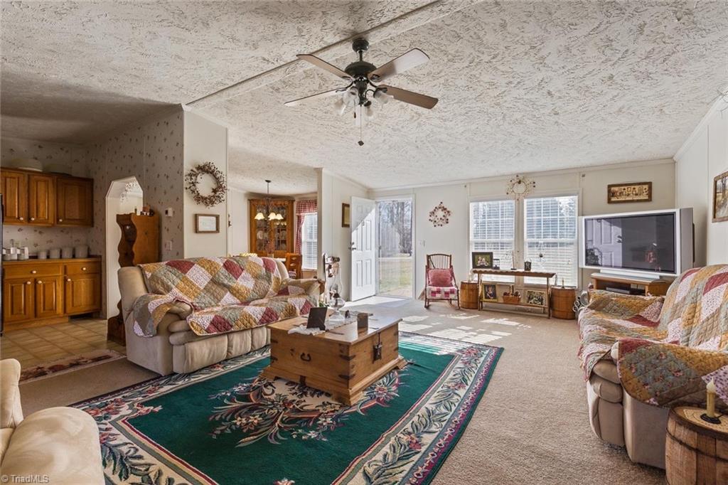 3051 Altamahaw Union Ridge Road Burlington, NC 27217 - Photo 9 of 29 Gallery Image 9