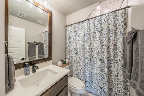 $570,000 | 2004 Feather Lane, Weatherford, TX 76088