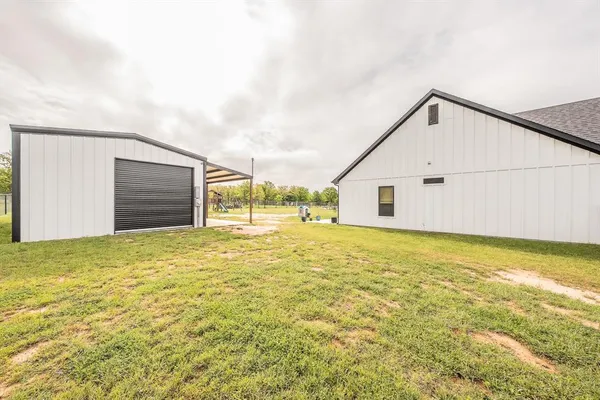 $570,000 | 2004 Feather Lane, Weatherford, TX 76088