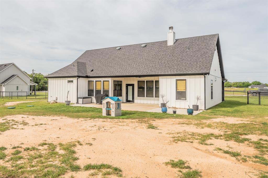 2004 Feather Lane Weatherford, TX 76088 - Photo 38 of 40 a house view with a outdoor space