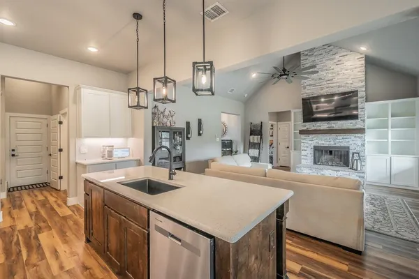 $570,000 | 2004 Feather Lane, Weatherford, TX 76088