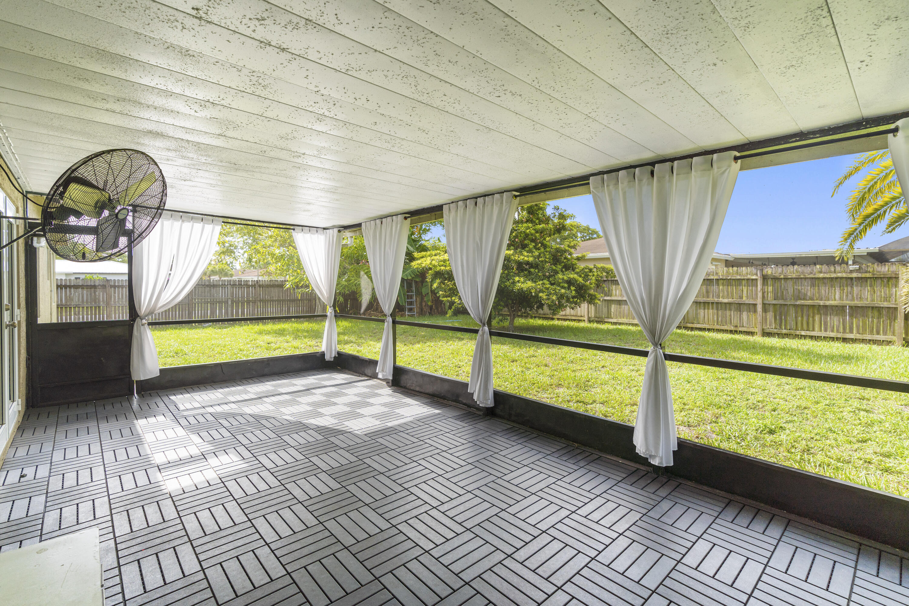 4784 Alfresco Street Boca Raton, FL 33428 - Photo 10 of 34 Enclosed Patio