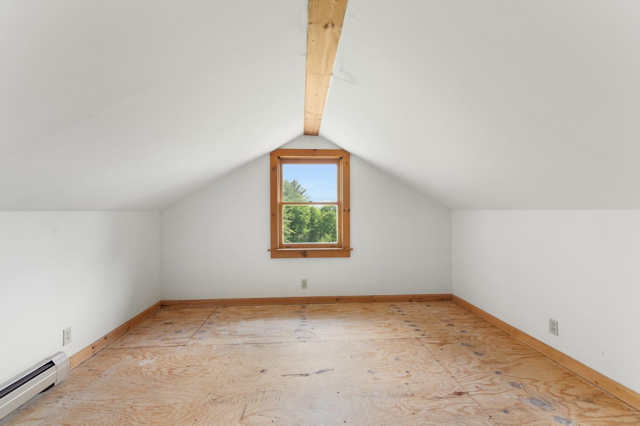 366 Hague Road Dummerston, VT 05301 - Photo 15 of 27