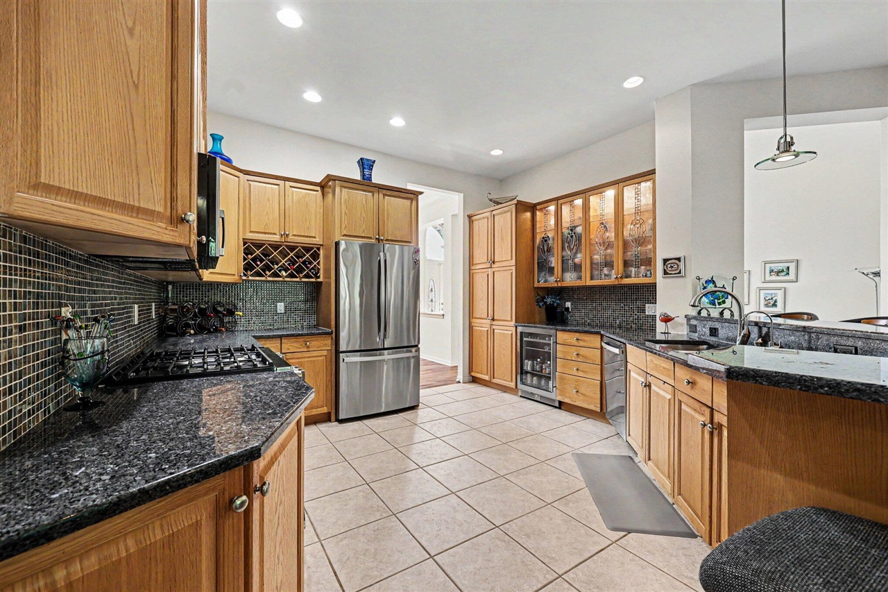 888 Ridge Road Chelsea, MI 48118 - Photo 6 of 38