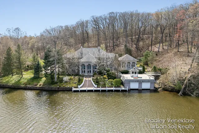 $3,490,000 | 7635 Sandy Hollow Drive Southeast, Alto, MI 49302