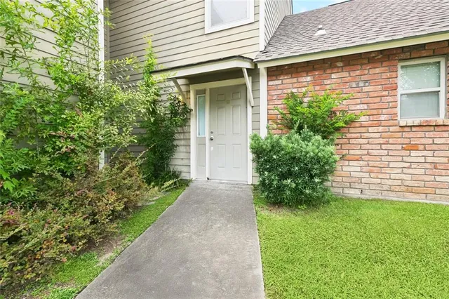 $118,500 | 1500 West Esplanade Avenue, Unit 42B, Kenner, LA 70065